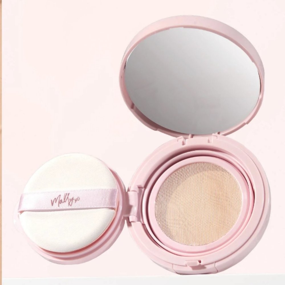 Mally Flawless Finish Transforming Effect Foundation in Light - NIB